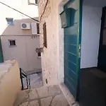 Old Cozy Design * Σίμπενικ