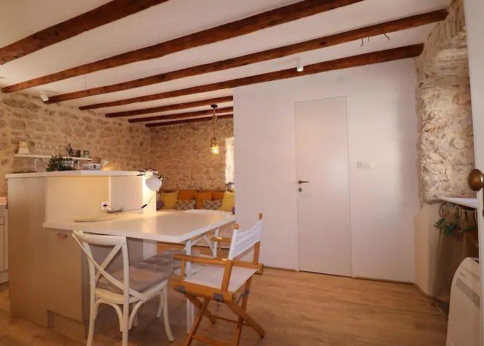 Old Cozy Design Šibenik